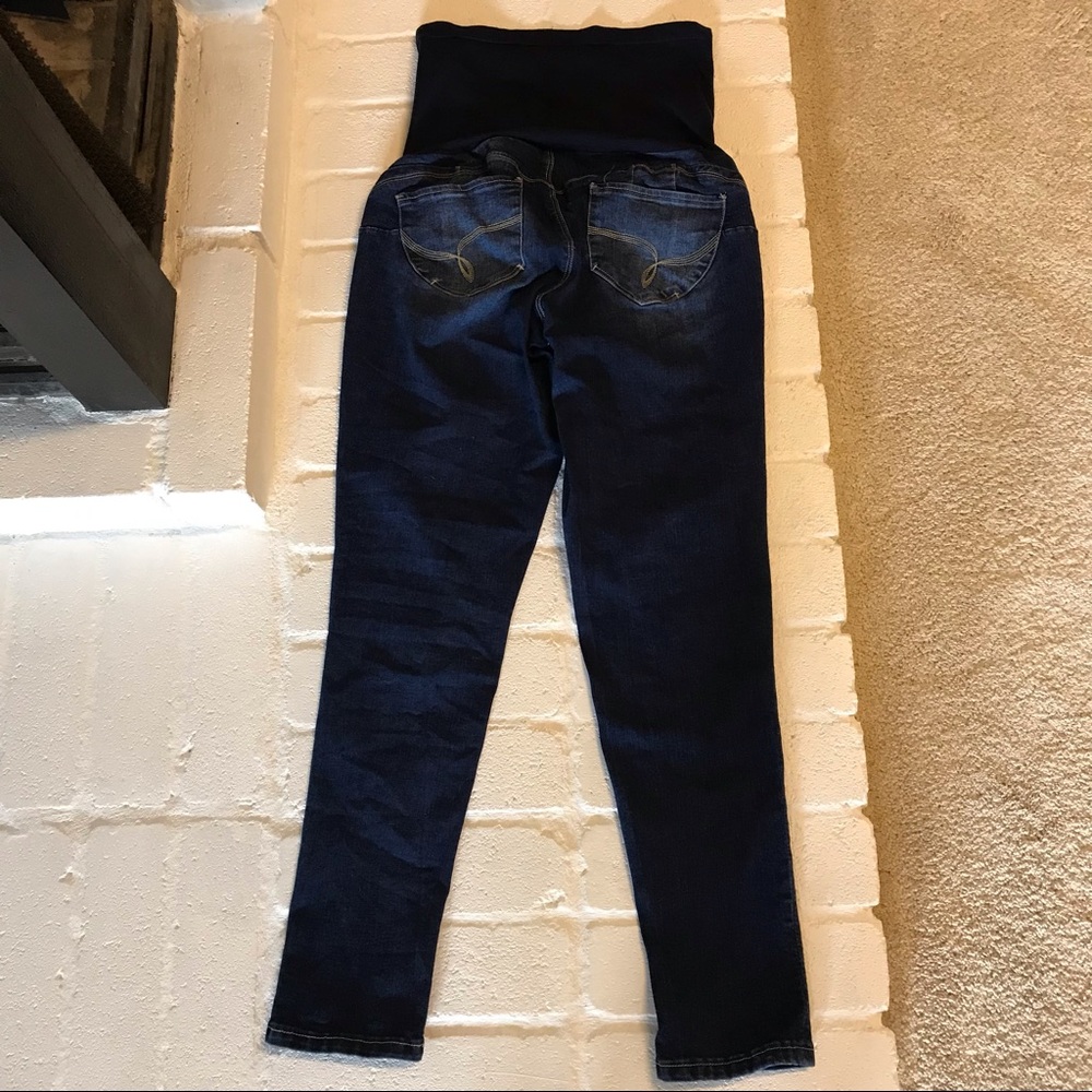 Maternity Jeans • Size L